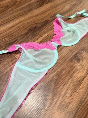 Victoria's Secret Mint and Hot Pink Lace Underwire Bra